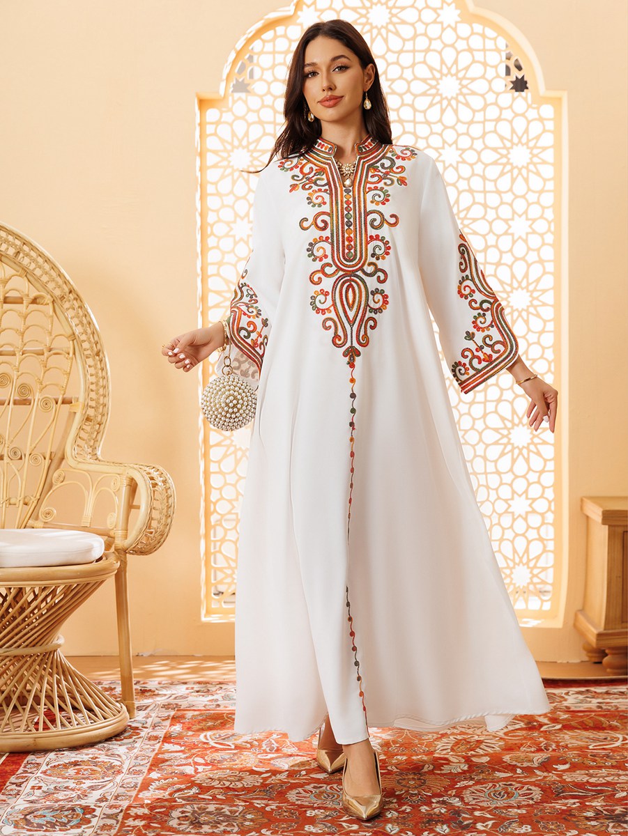 Robe de l'Aïd brodée en corde, caftan, robe caftan, Mukhawar, n° 254363