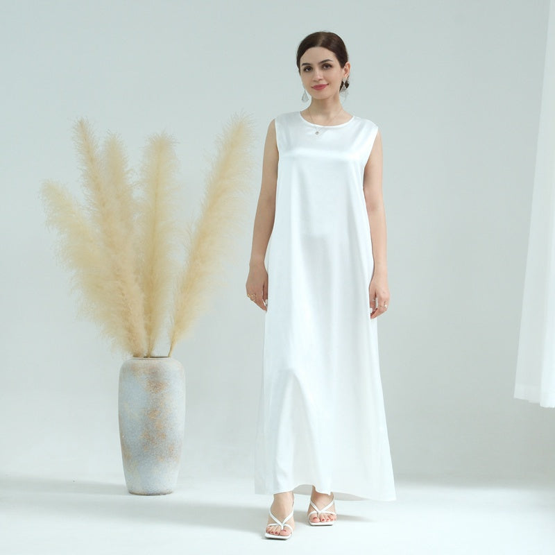 Robe de chambre intérieure sans manches en satin pour femmes musulmanes