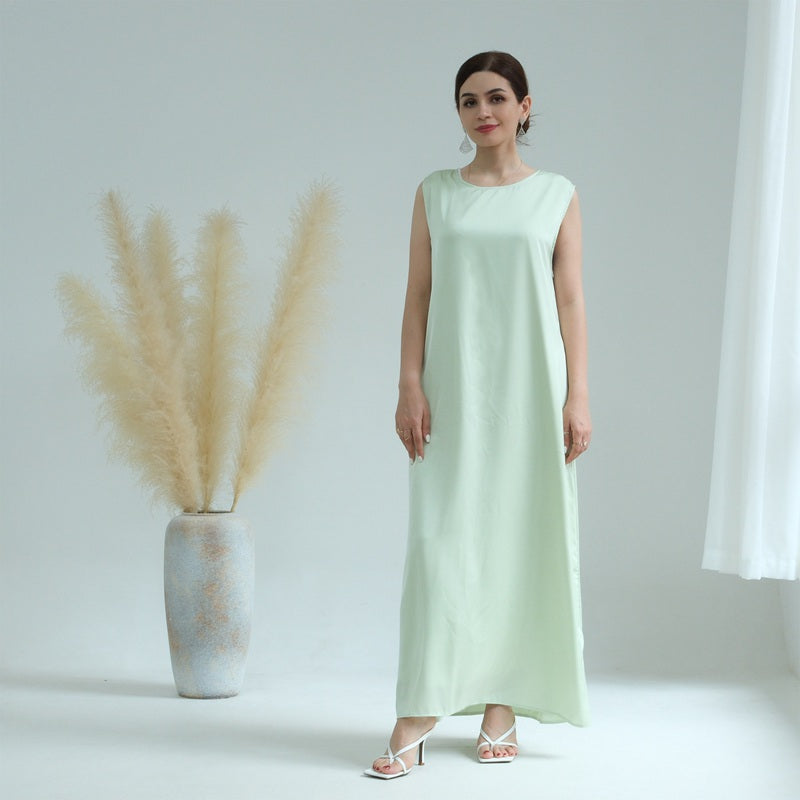 Robe de chambre intérieure sans manches en satin pour femmes musulmanes