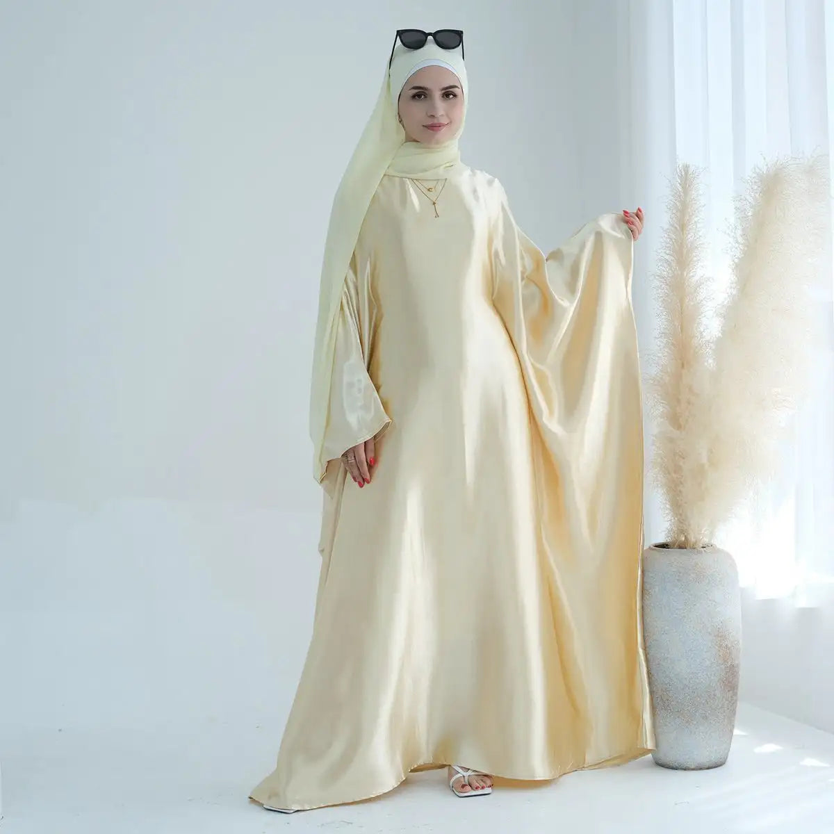 Robe Abaya Farasha en satin brillant pour femmes musulmanes
