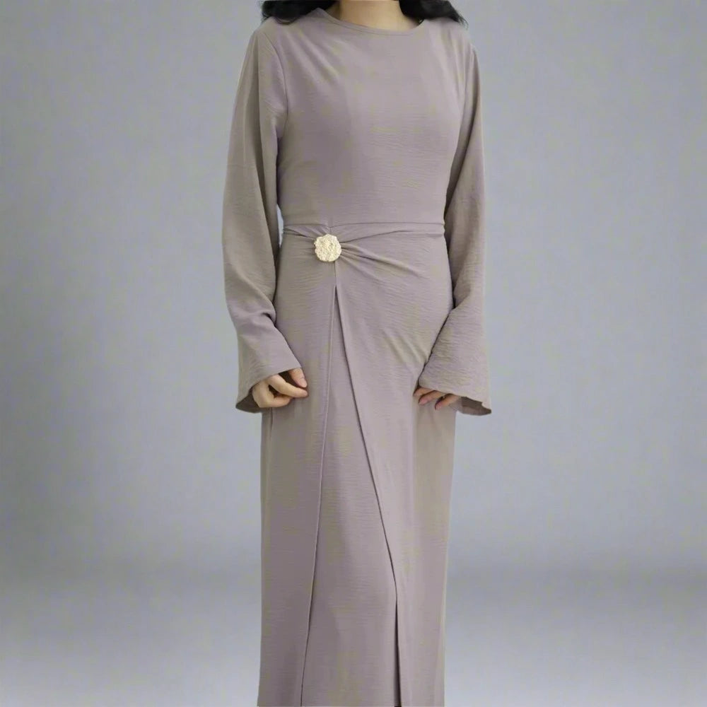 Robe abaya en crêpe avec ceinture à nouer sur le côté #251077