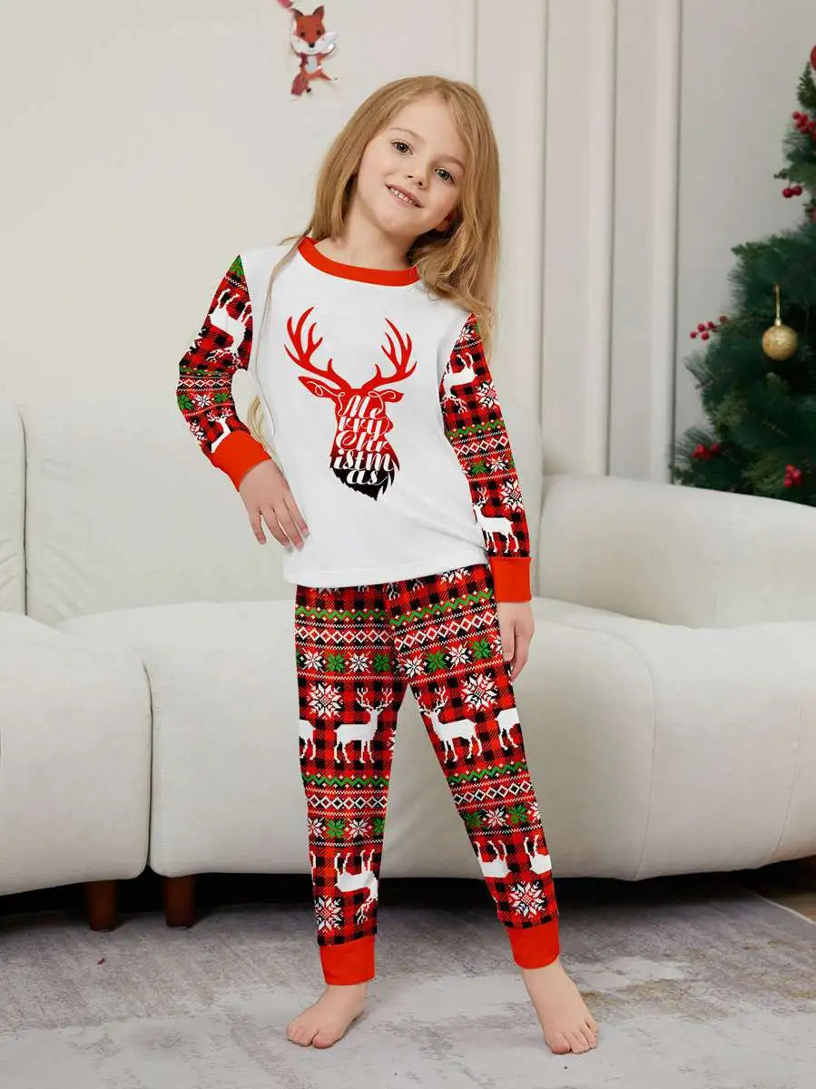 Ensemble pyjama de Noël assorti pour toute la famille avec tête de renne