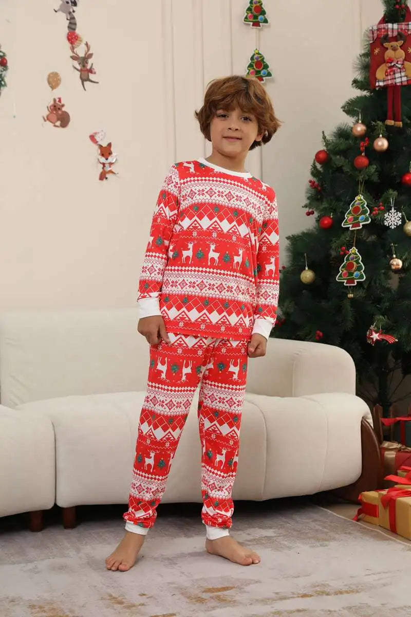 Ensemble pyjama de Noël assorti pour toute la famille #241105