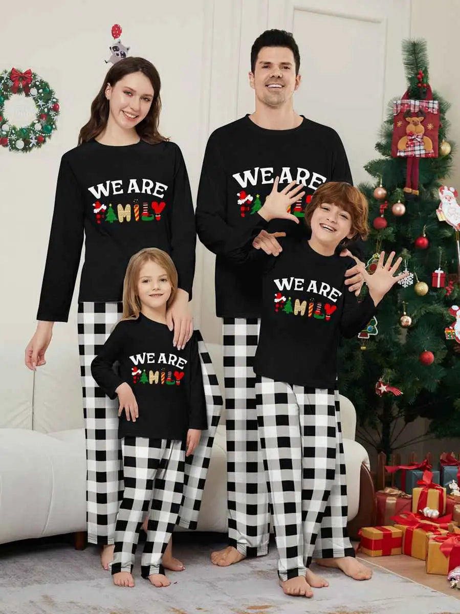 Ensemble pyjama de Noël assorti pour toute la famille #24562