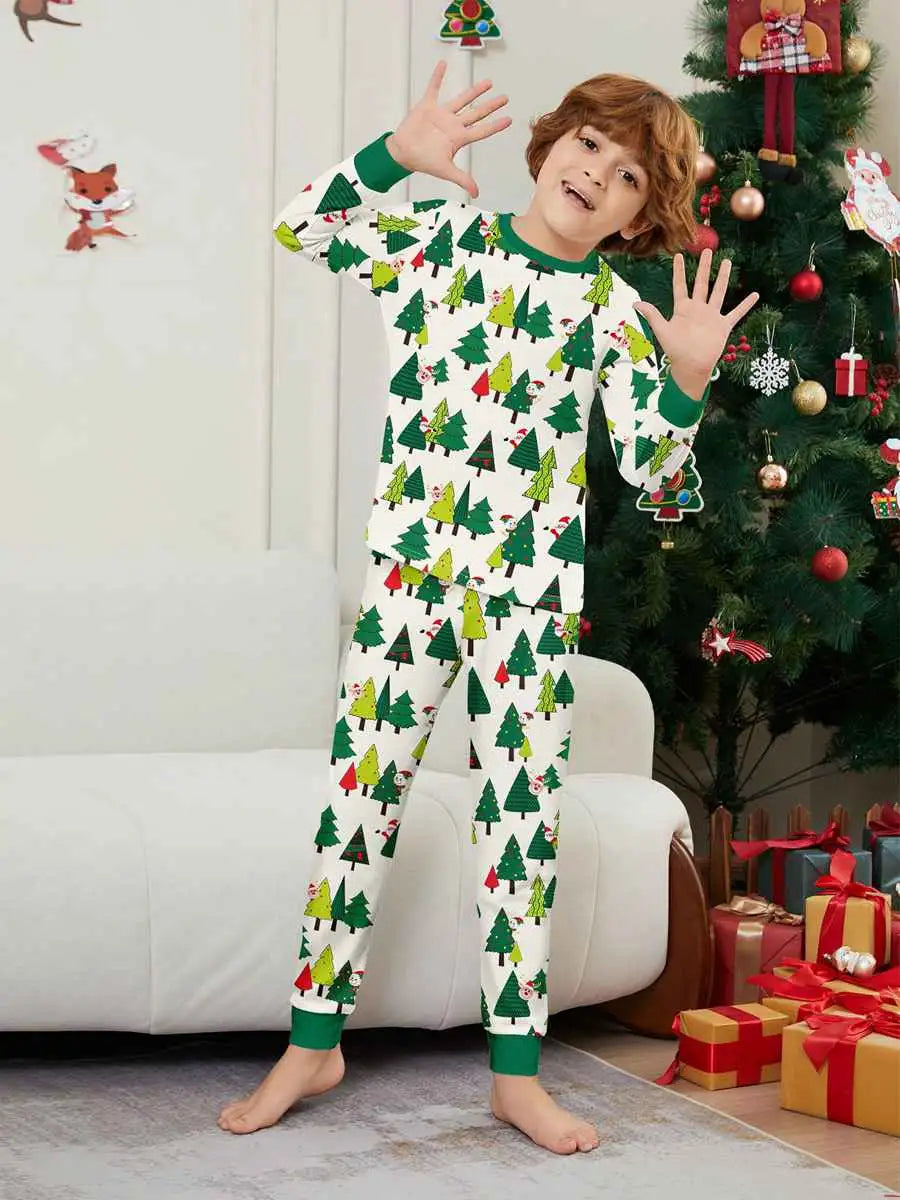 Ensemble pyjama de Noël assorti pour toute la famille