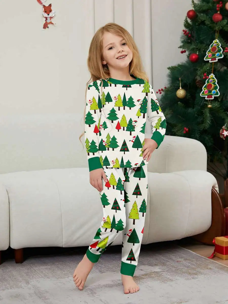 Ensemble pyjama de Noël assorti pour toute la famille
