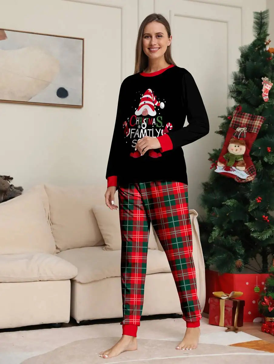 Pyjamas de Noël assortis pour toute la famille
