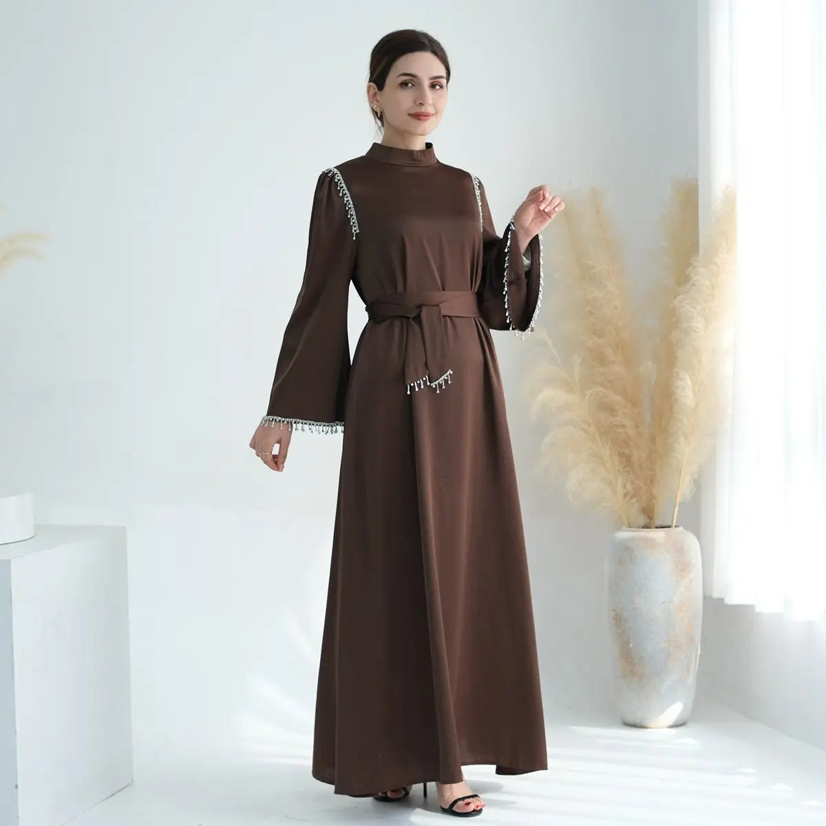 Robe Abaya en satin avec perles pour femmes musulmanes