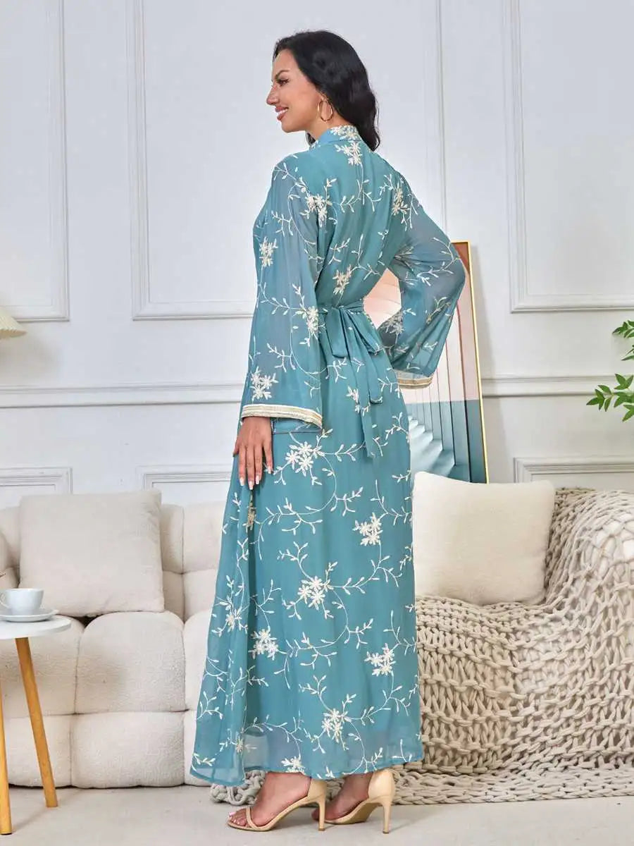 Robe brodée pour l'Aïd, caftan pour femme musulmane