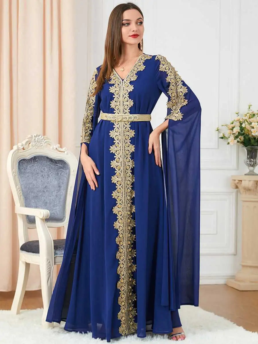 Robe caftan en mousseline de soie pour femme arabe du Moyen-Orient, idéale pour une soirée ou un mariage.