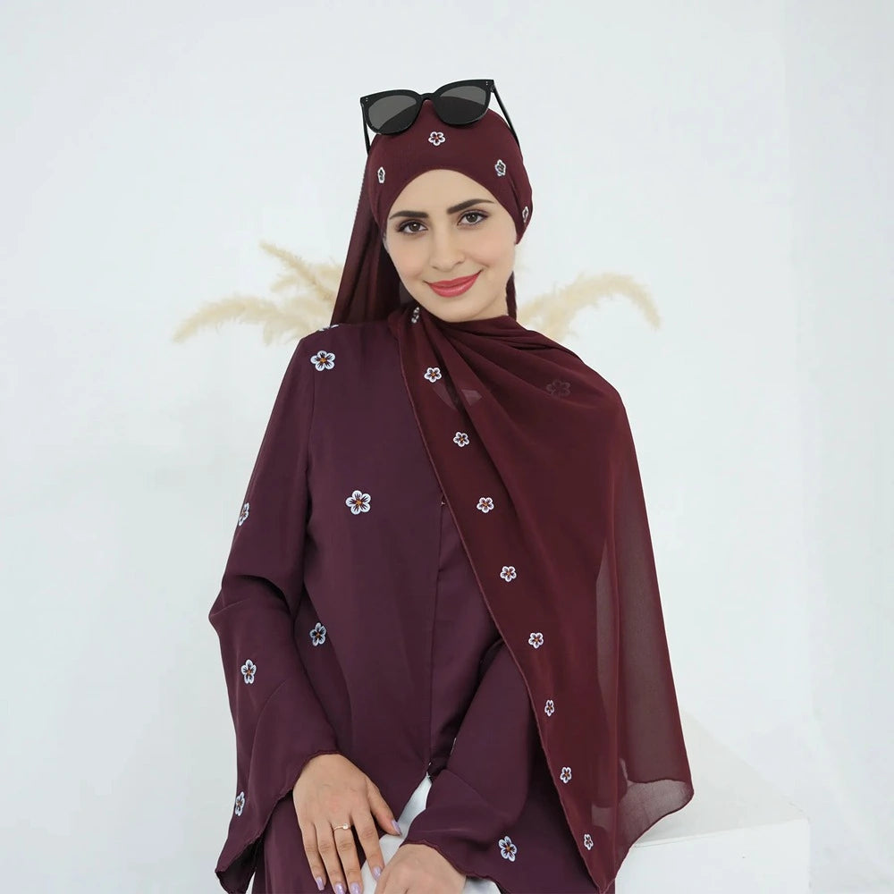 Robe Abaya ouverte brodée de luxe avec hijab assorti #251027