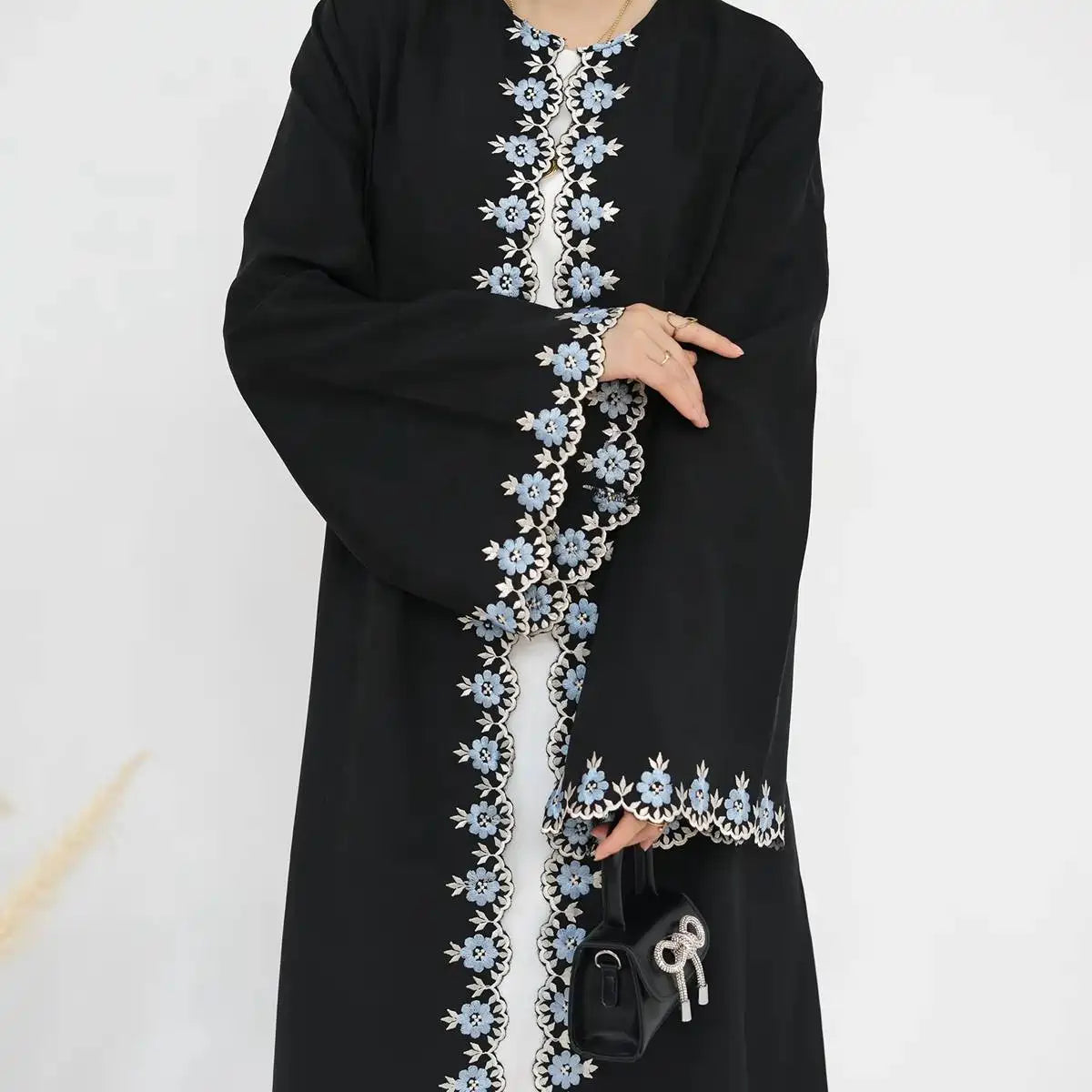 Robe Abaya ouverte en cardigan Nida brodé de fleurs #24909
