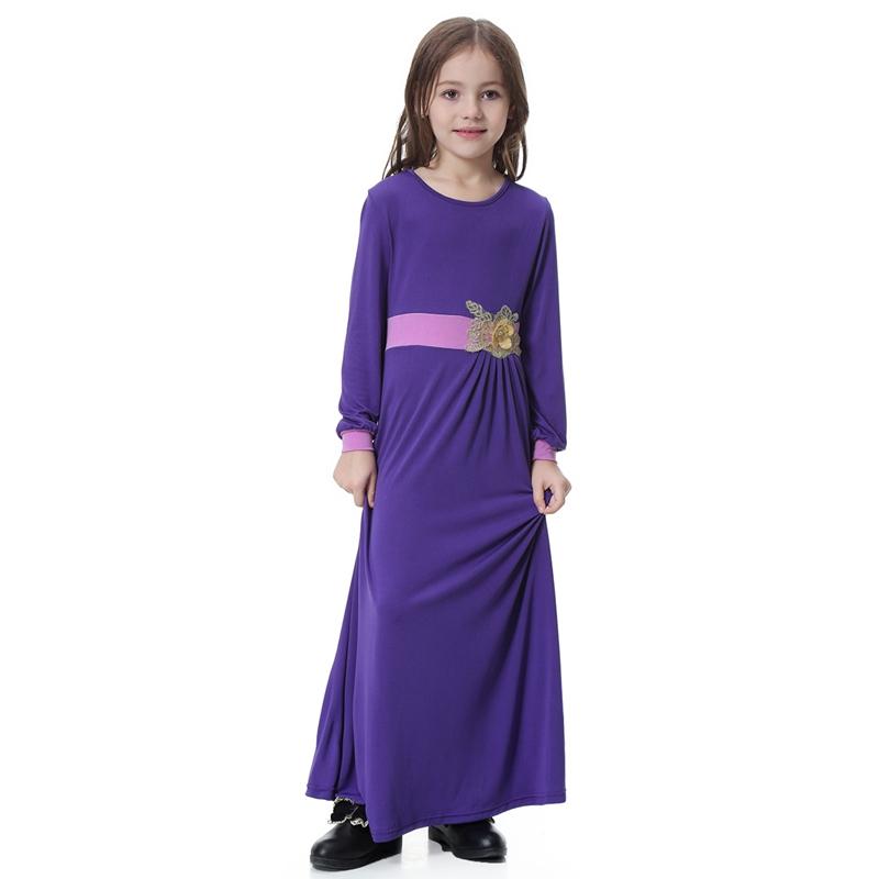 Robe Abaya pour belles filles arabes du Moyen-Orient avec appliques