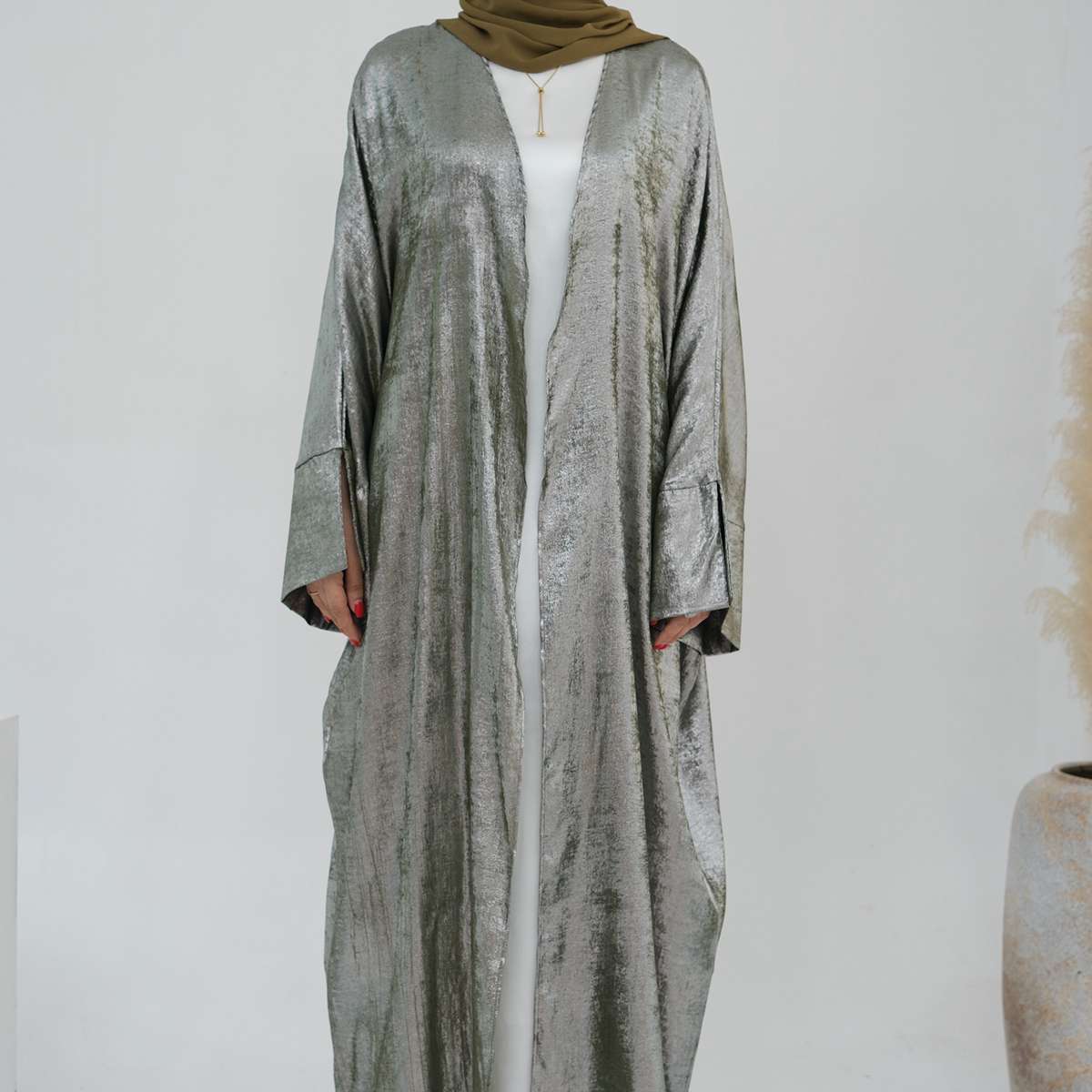 Robe Abaya ouverte en cardigan - Tissu bronzant