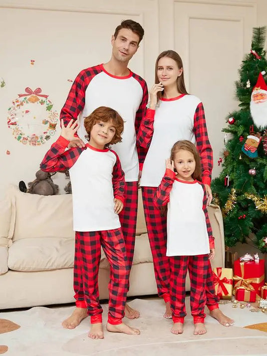 Ensemble de pyjamas de Noël assortis pour toute la famille