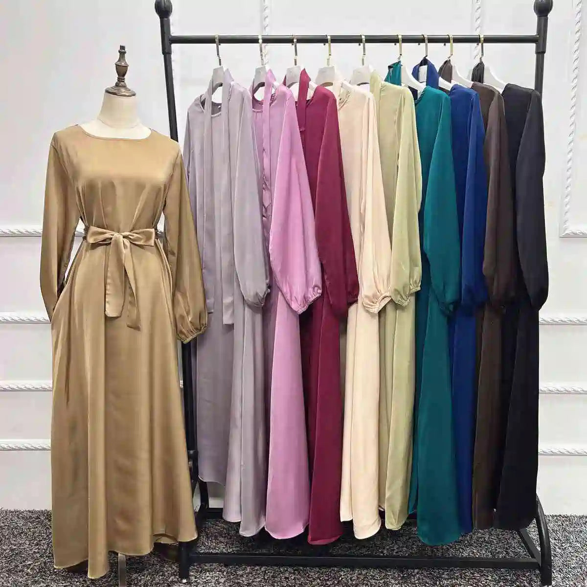 Robe Abaya en satin pour femmes musulmanes turques du Moyen-Orient et de Dubaï