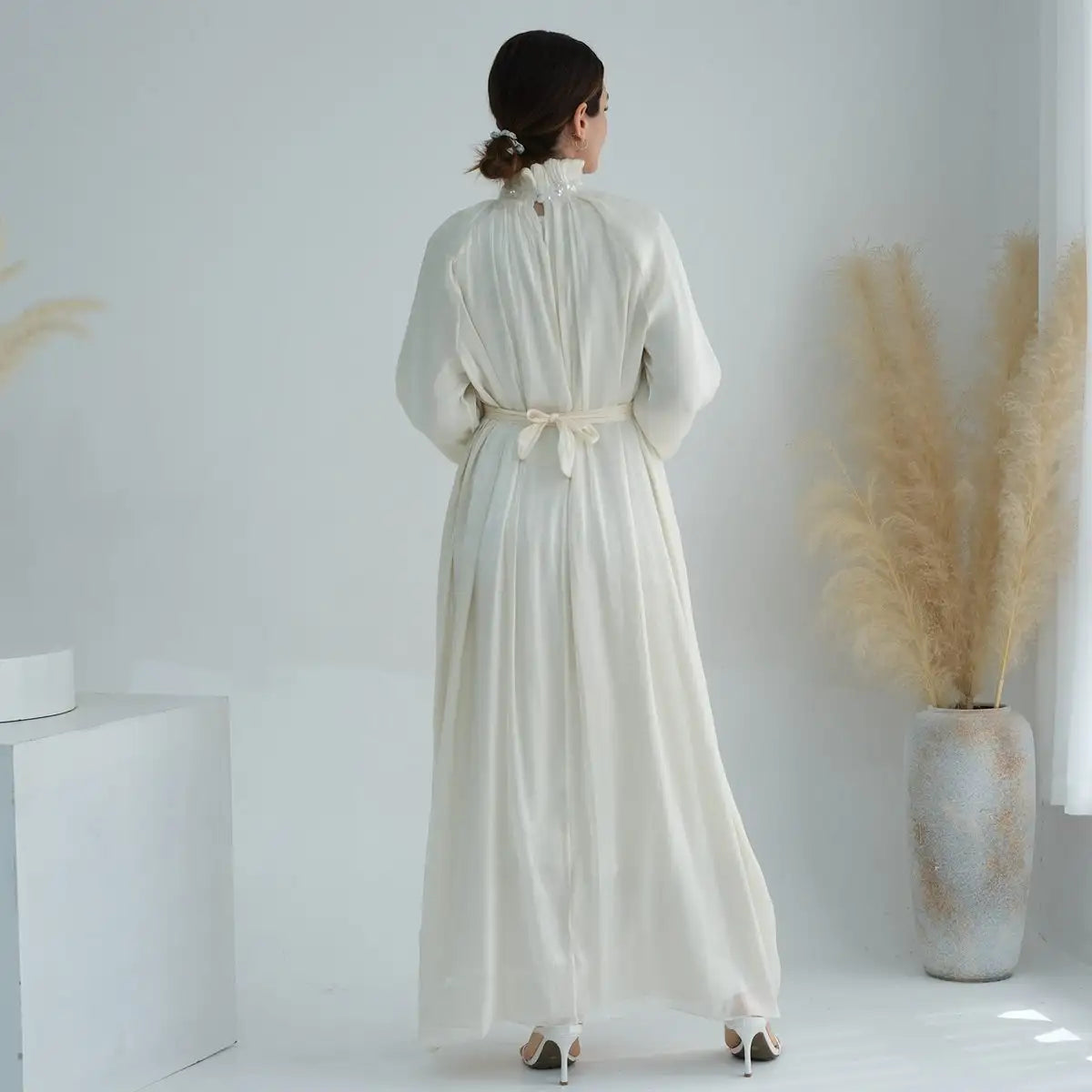 Robe Abaya brillante et lumineuse pour femmes musulmanes