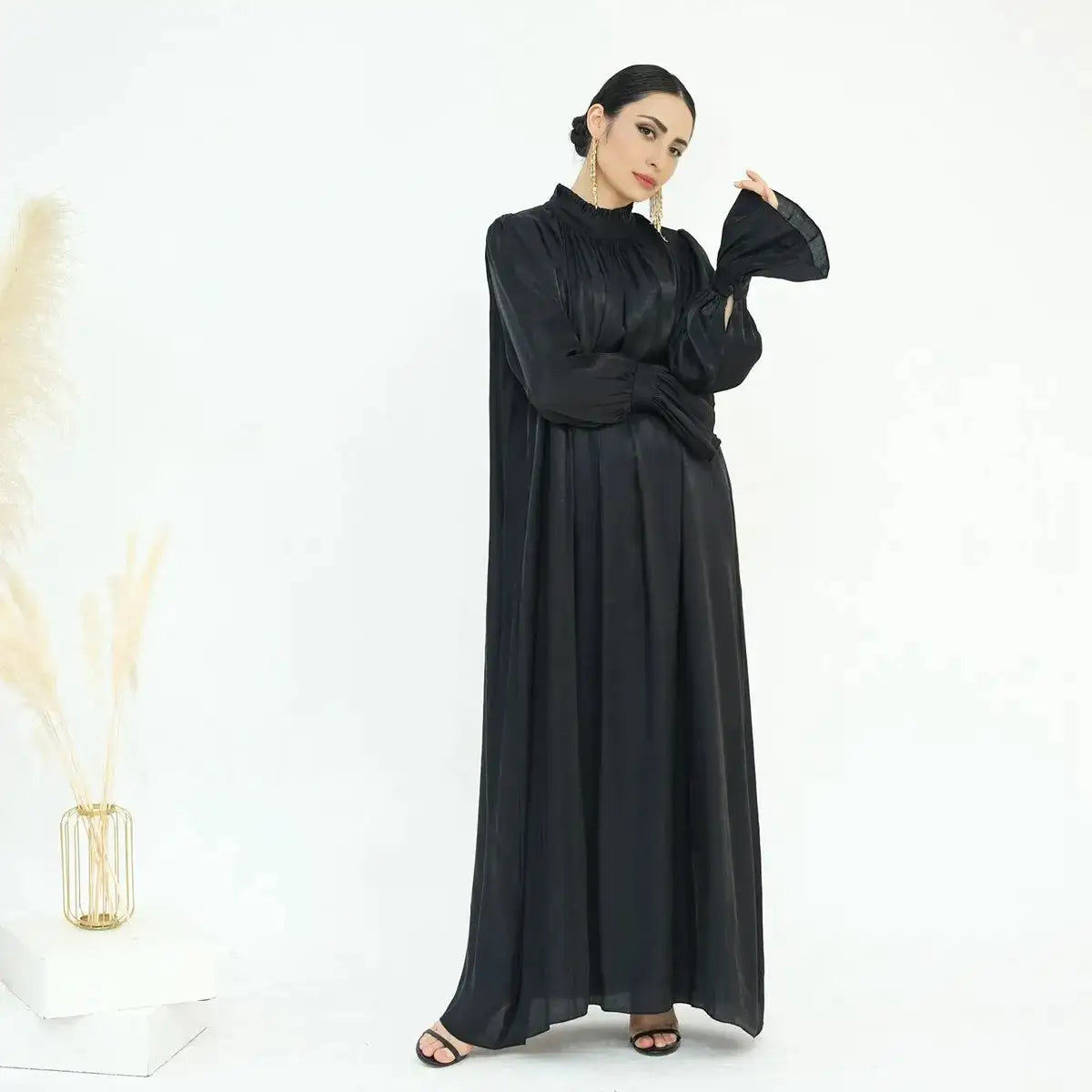 Robe Abaya brillante à manches cloche