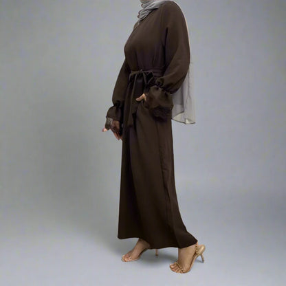 Robe Abaya en dentelle avec fermeture éclair sur le devant et poche pour femme musulmane
