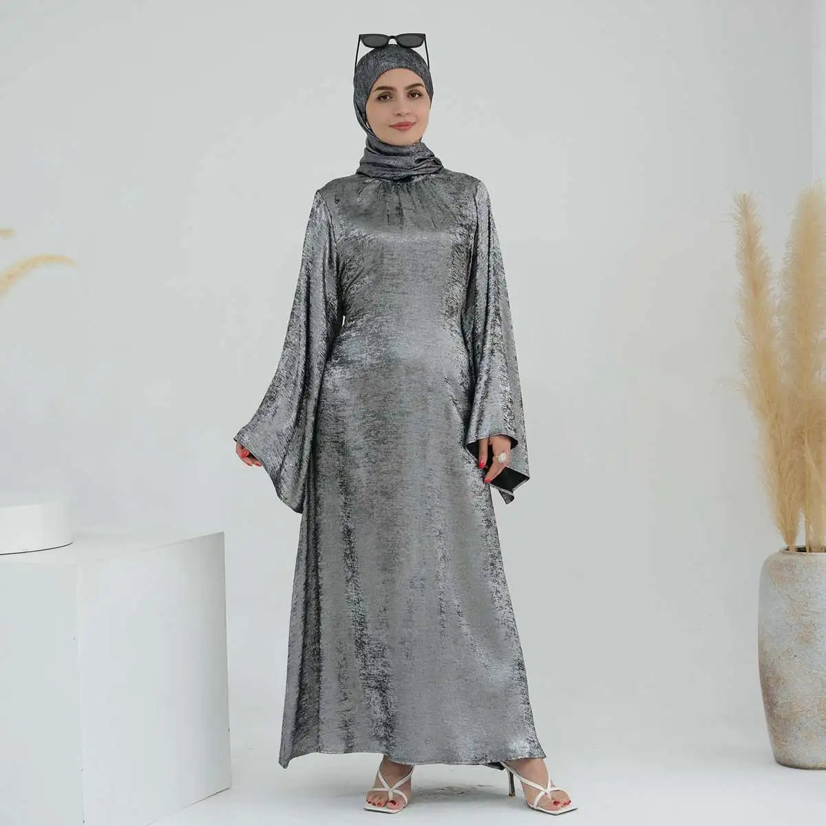 Olive, Light Blue, Khaki, Dark Gray, Black, Rose, Light Gray