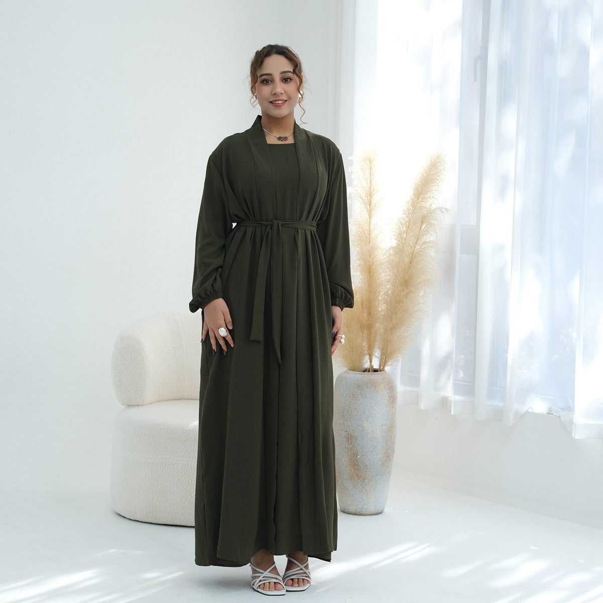 Ensemble 2 pièces en tissu froissé, cardigan et robe abaya ouverte