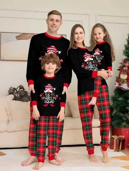 Pyjamas de Noël assortis pour toute la famille