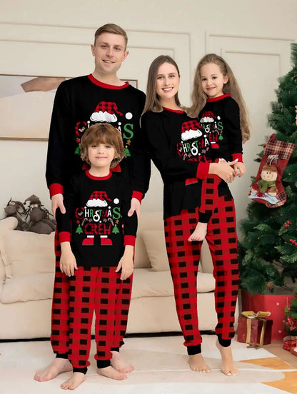 Ensemble de pyjamas de Noël assortis pour toute la famille