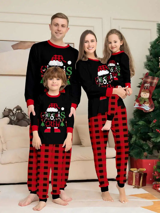 Ensemble de pyjamas de Noël assortis pour toute la famille
