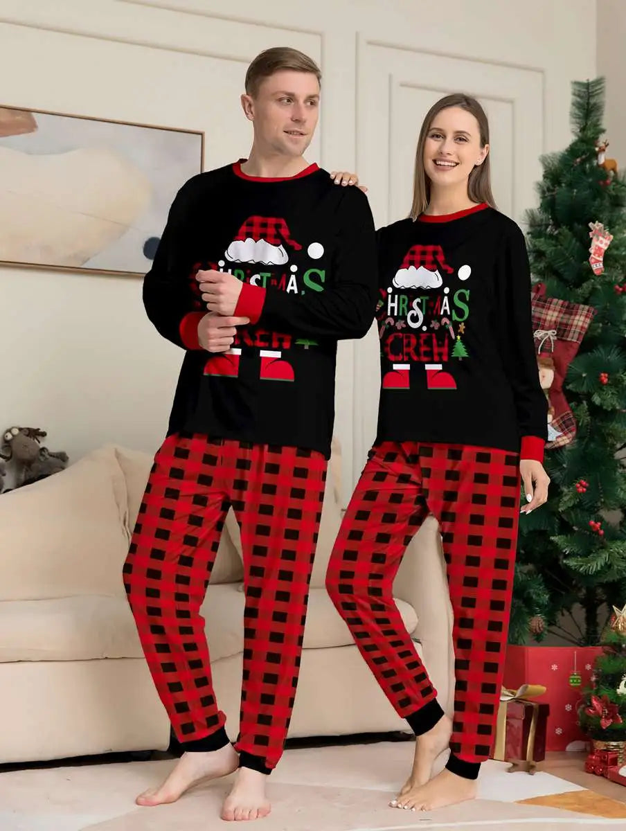 Ensemble de pyjamas de Noël assortis pour toute la famille