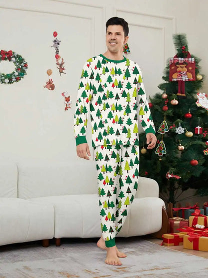 Ensemble pyjama de Noël assorti pour toute la famille