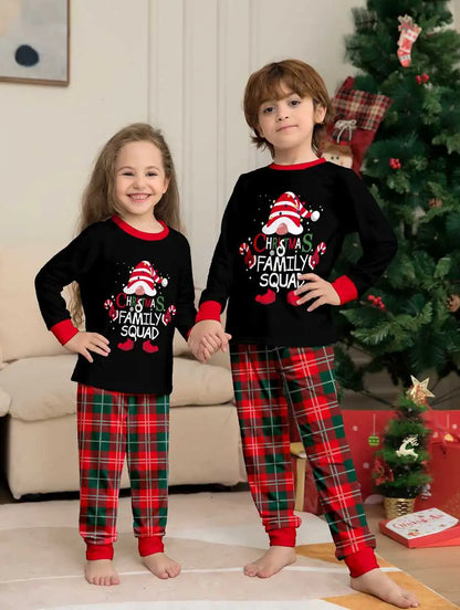 Pyjamas de Noël assortis pour toute la famille