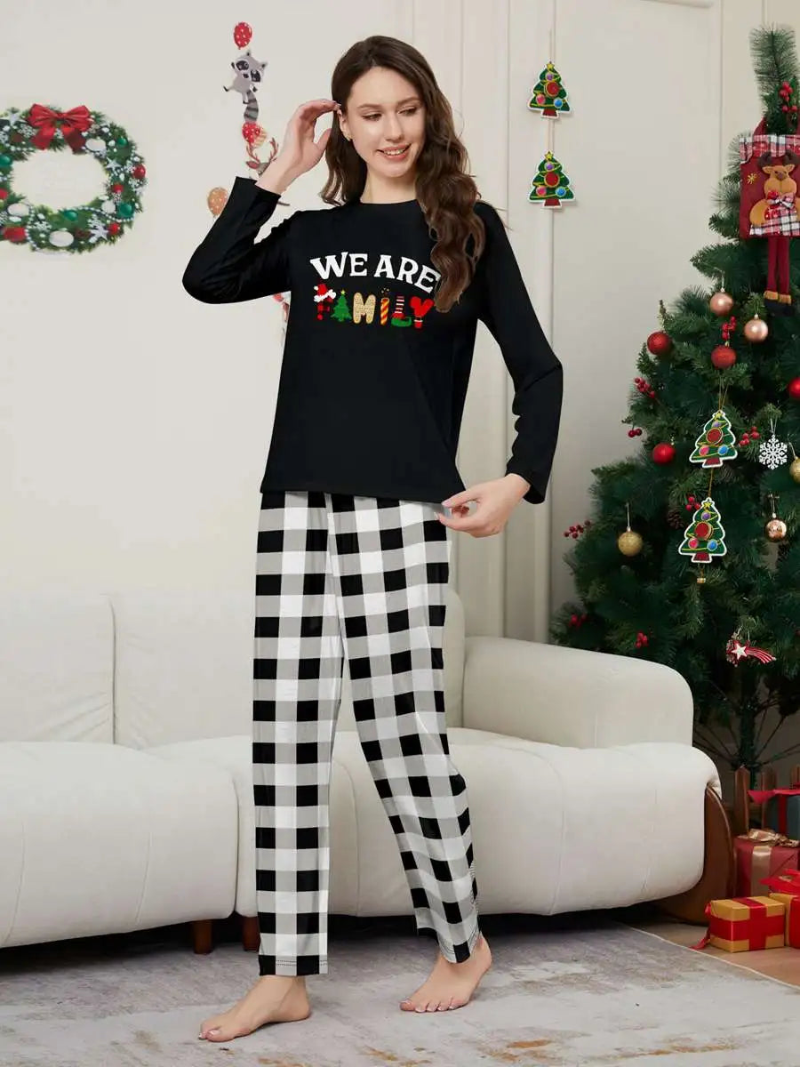 Ensemble pyjama de Noël assorti pour toute la famille #24562