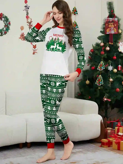 Ensemble pyjama de Noël assorti pour toute la famille #241152