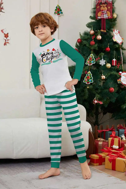 Ensemble pyjama de Noël imprimé assorti pour toute la famille #241153