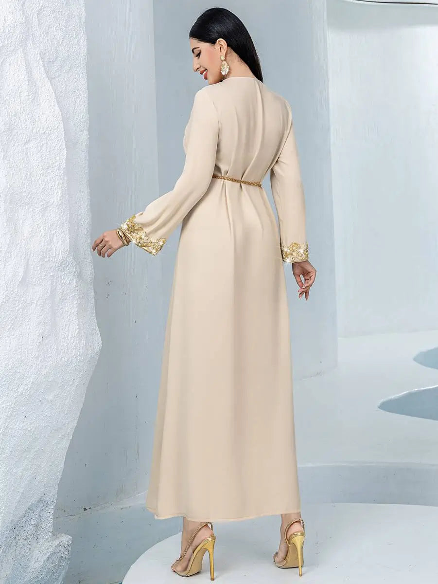 Tenue de l'Aïd en dentelle brodée, caftan, robe caftan #2540931