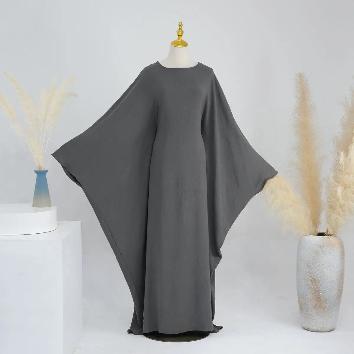 Robe Farasha Abaya en tissu froissé à manches chauve-souris avec ceinture intérieure
