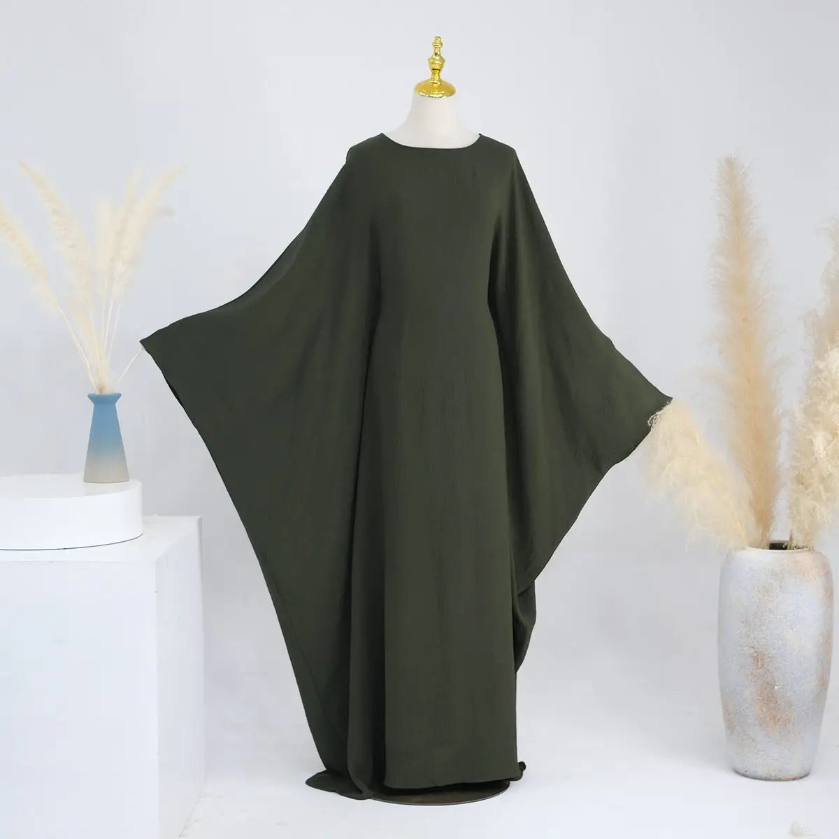 Robe Farasha Abaya en tissu froissé à manches chauve-souris avec ceinture intérieure