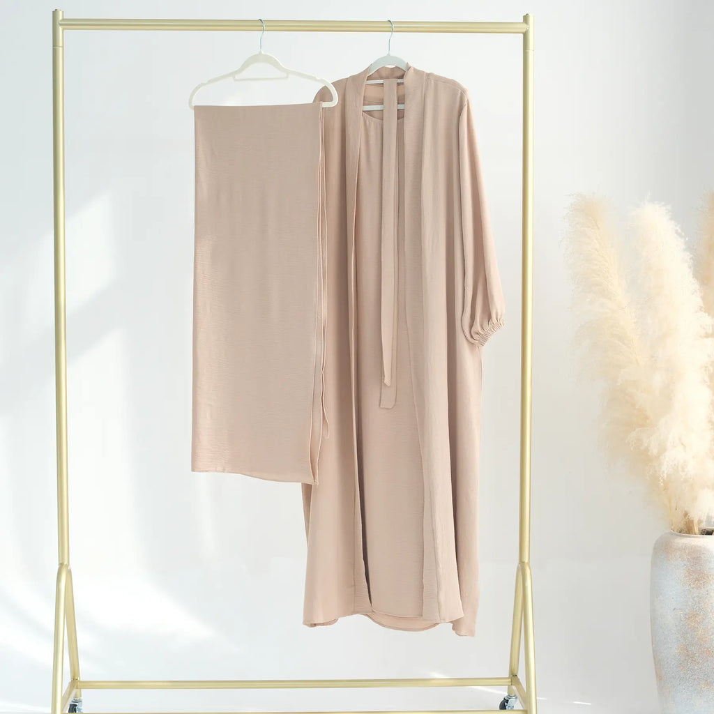 Ensemble 2 pièces en tissu froissé, cardigan et robe abaya ouverte