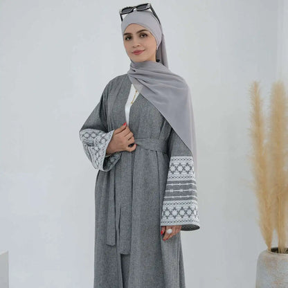 Robe Abaya ouverte avec cardigan à manches brodées