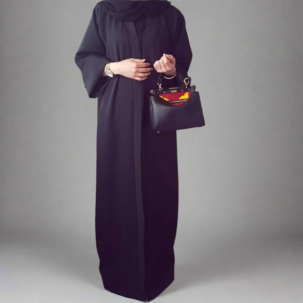 Vêtements islamiques pour femmes, Abaya ouverte saoudienne