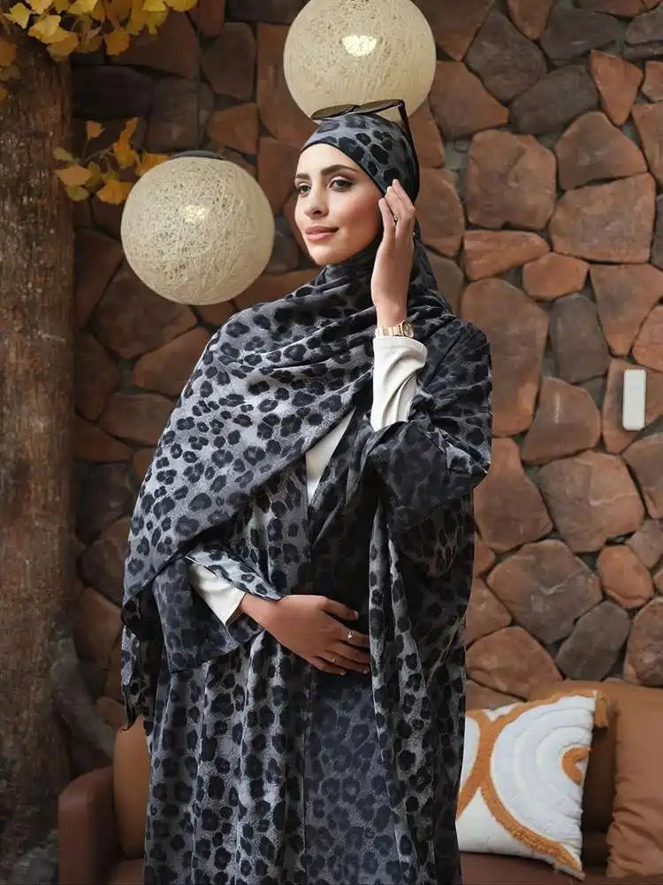 Robe Abaya ouverte grise à imprimé léopard #25975