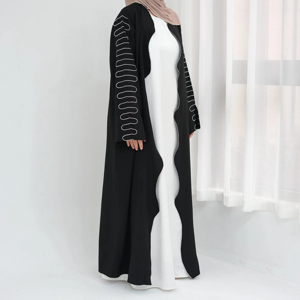 Robe Abaya ouverte à manches brodées Nida Cardigan #24887