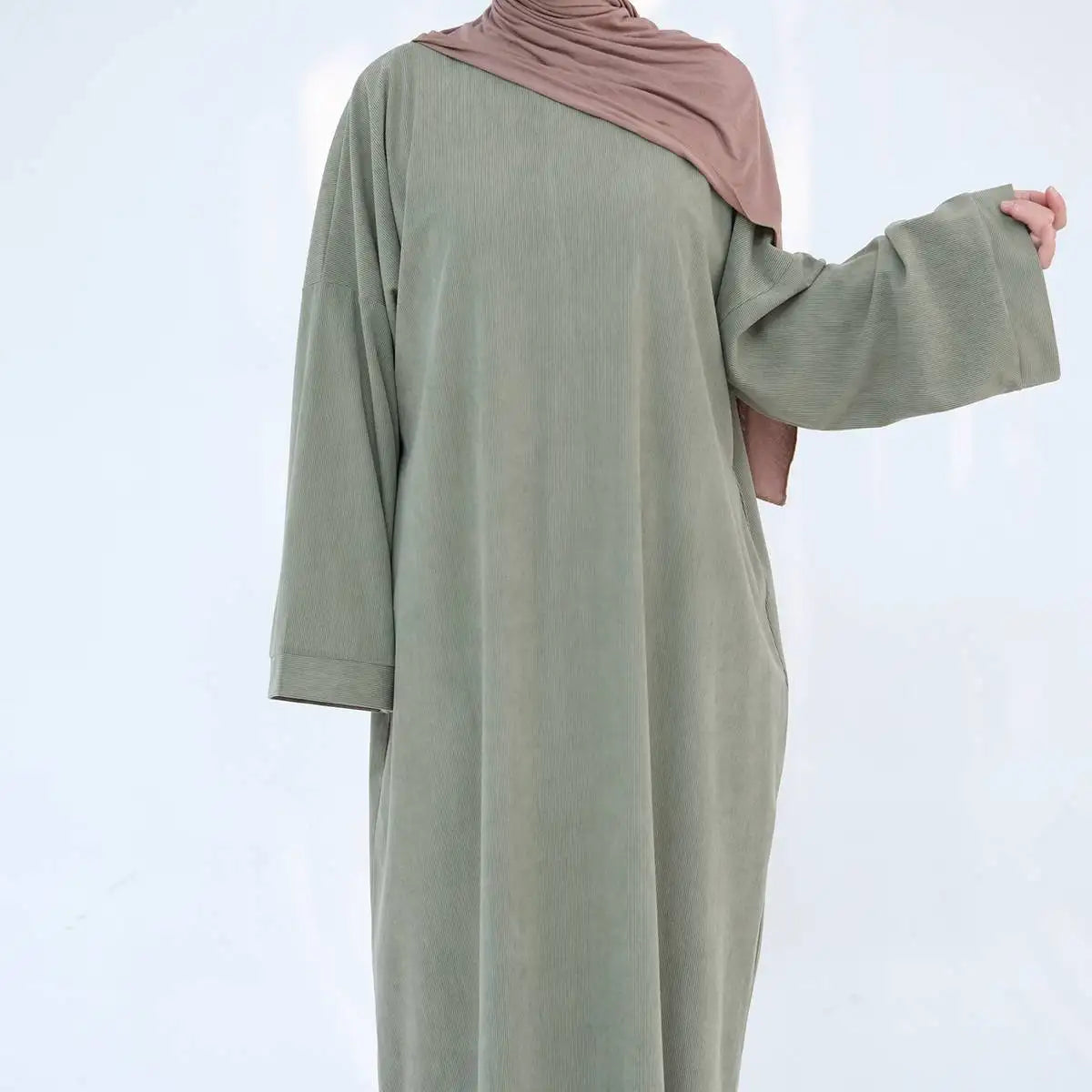 Robe Abaya en velours côtelé épais avec poche pour l'hiver et l'automne #24926