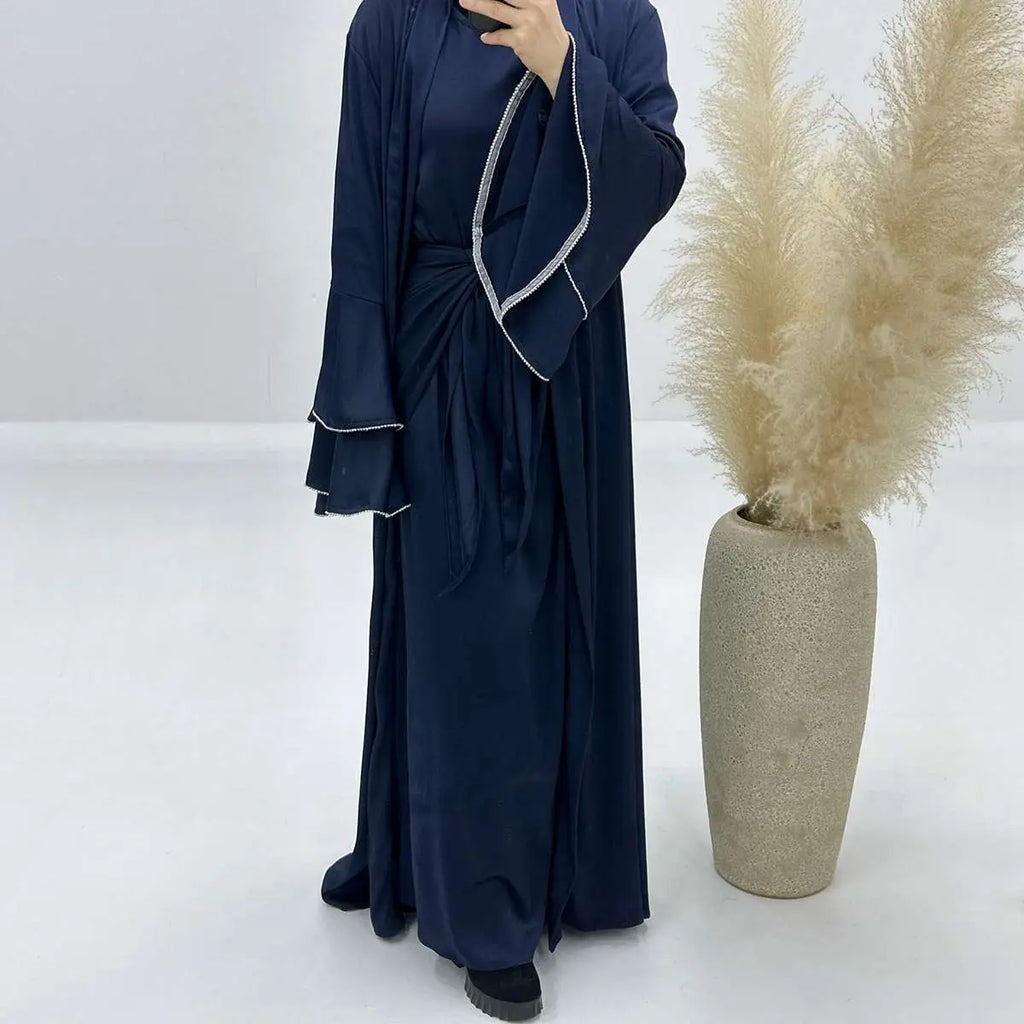 Tenues de l'Aïd Ensemble 3 pièces Robe Abaya ouverte en satin avec robe intérieure et portefeuille midi