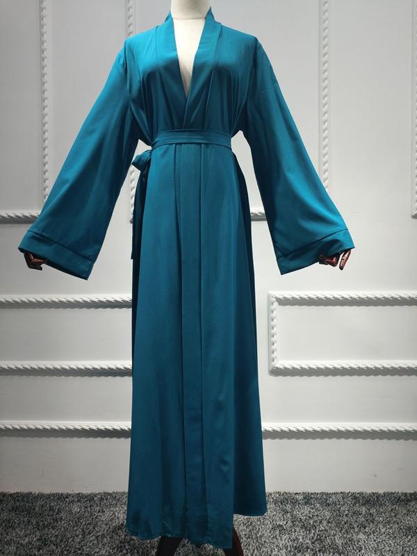 Vêtements islamiques pour femmes, Abaya ouverte saoudienne