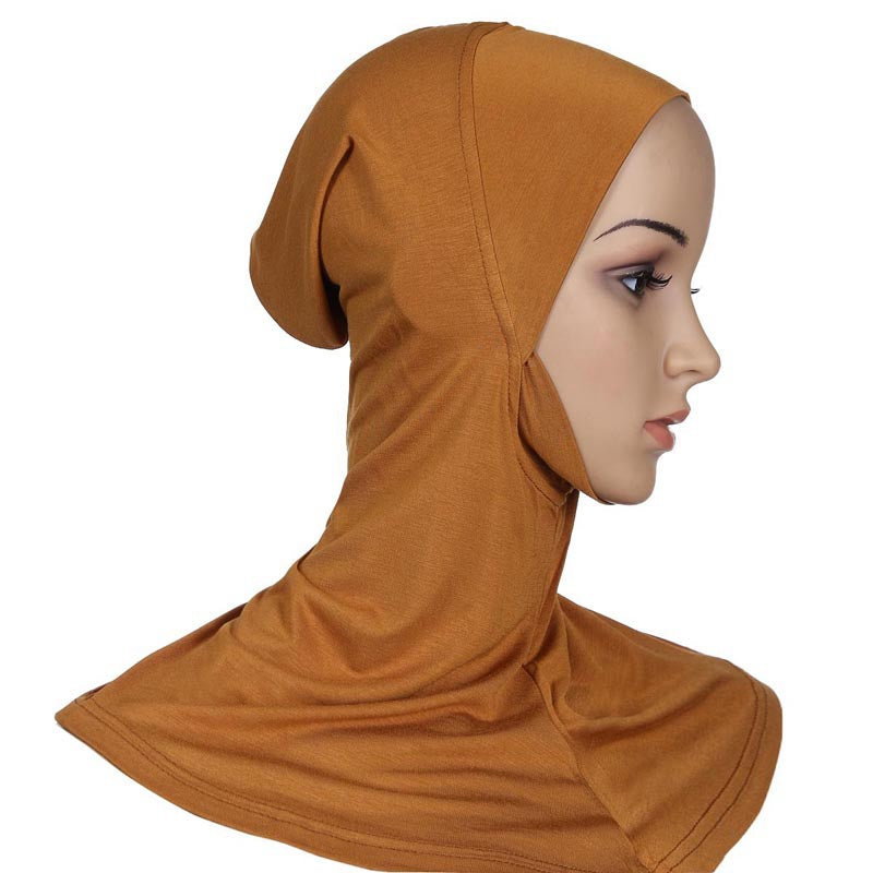 Femmes musulmanes sous hijab intérieur