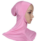 Femmes musulmanes sous hijab intérieur
