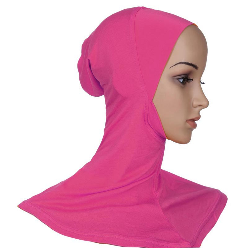 Femmes musulmanes sous hijab intérieur